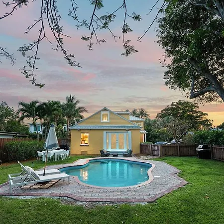 Villa Mango Hideaway - Heated Pool, Grill, Cold Plunge!